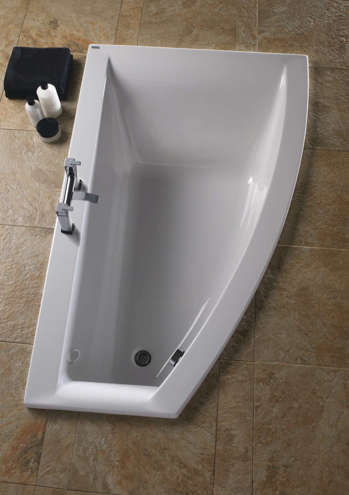 Twyford Indulgence Offset Corner Bath 1600 x 5001000mm ID8900WH