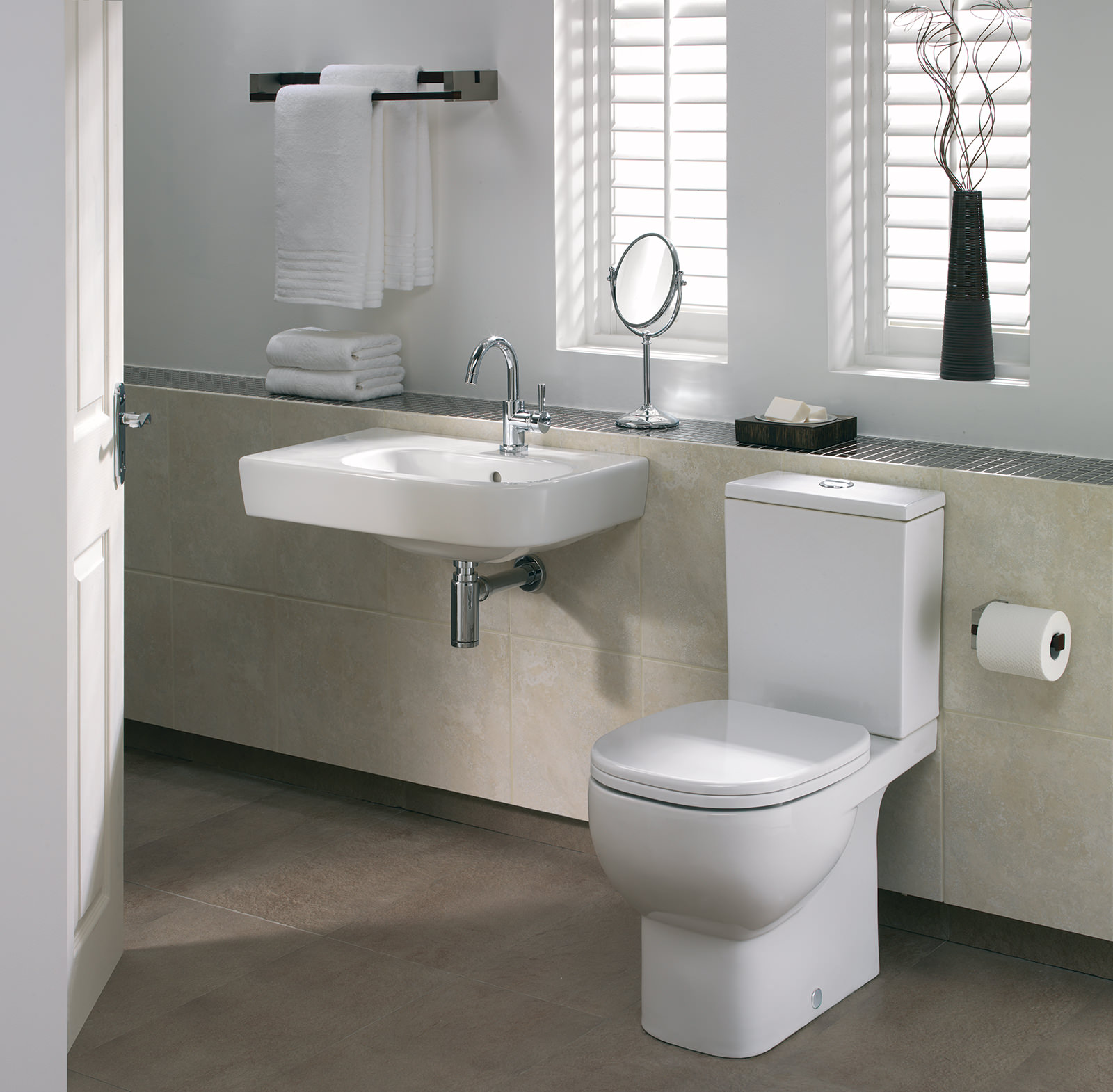 Twyford Quinta Close Coupled WC With Cistern And Fittings 660mm